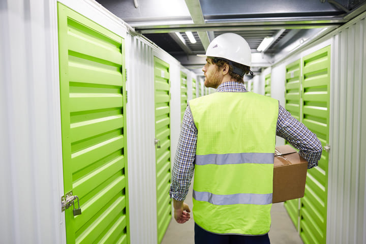 Invertir en depósitos para guardar muebles en Panamá